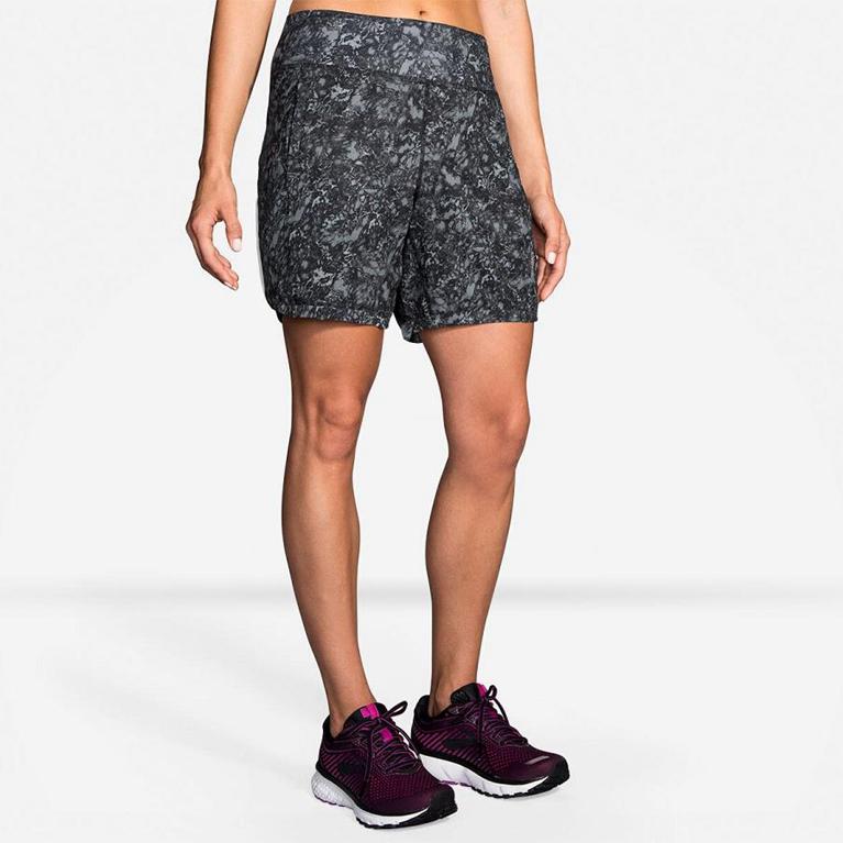 Brooks Chaser 7 Running Shorts - Women's - Grey (56709-YFLB)